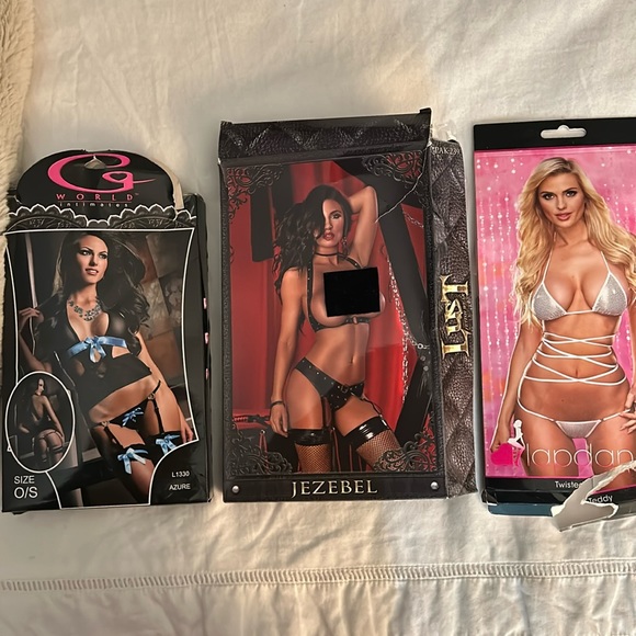 Lot of Intimate sets - Picture 1 of 7
